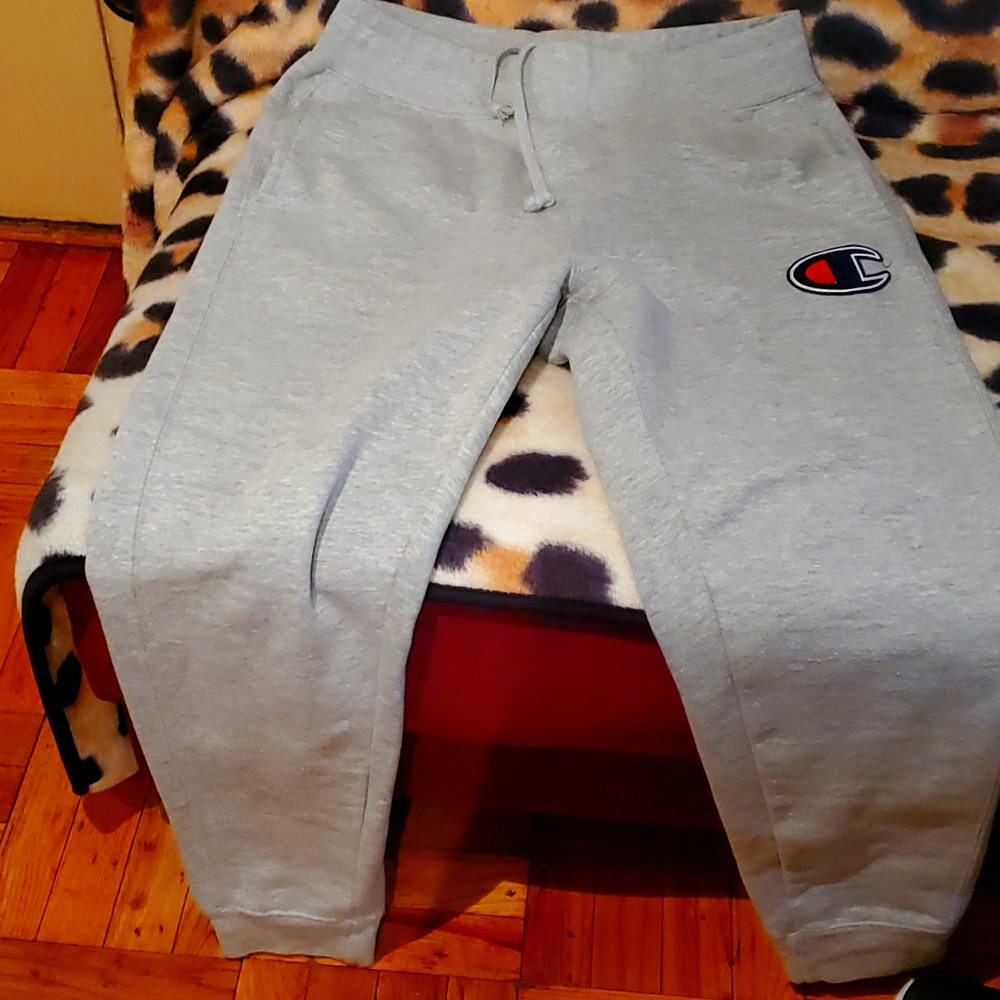 Champion sweatpants.  Worn few times, very warm. Size M